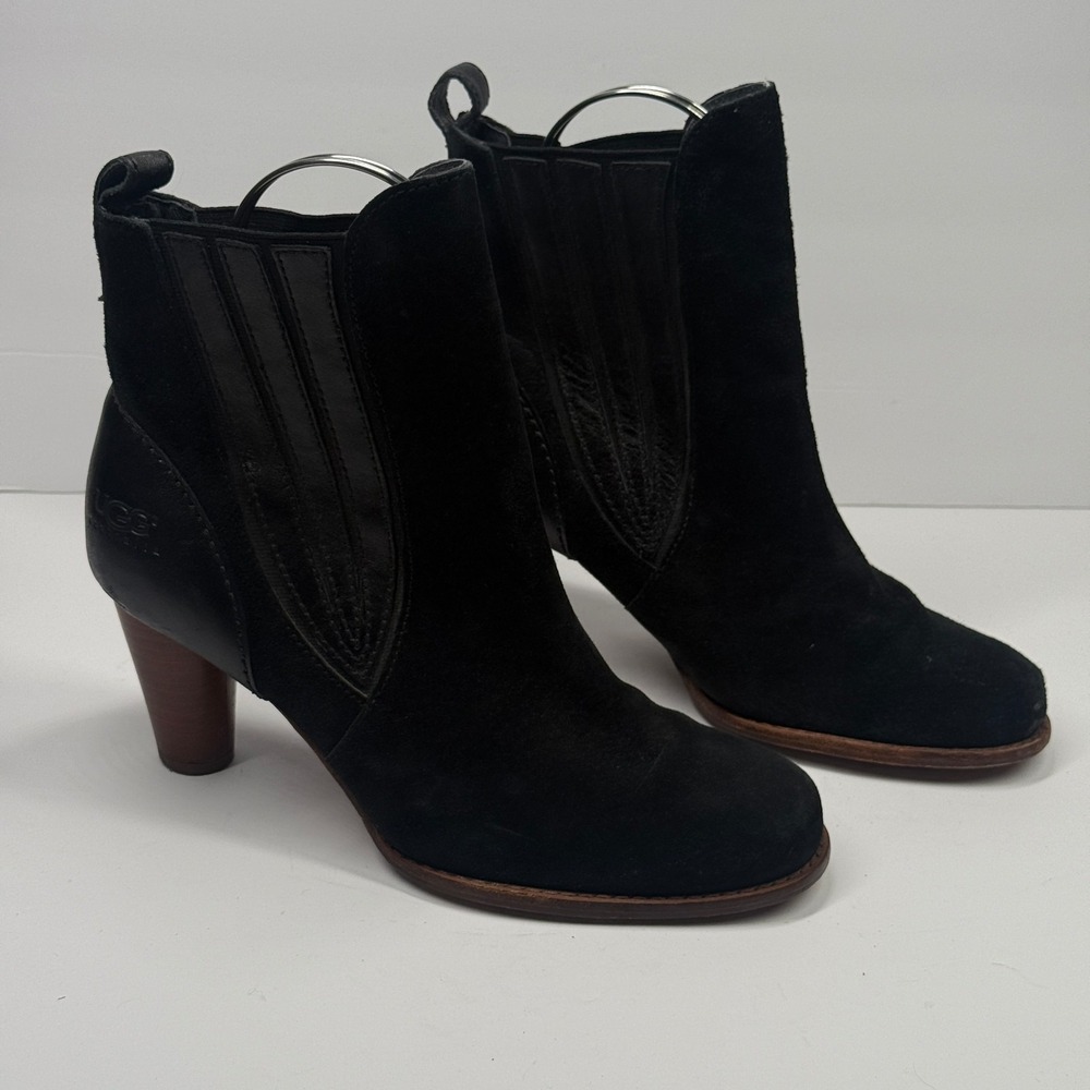 UGG Olivya Black Suede‎ Leather Heeled Ankle Boots Sheepskin Lined Size 8.5